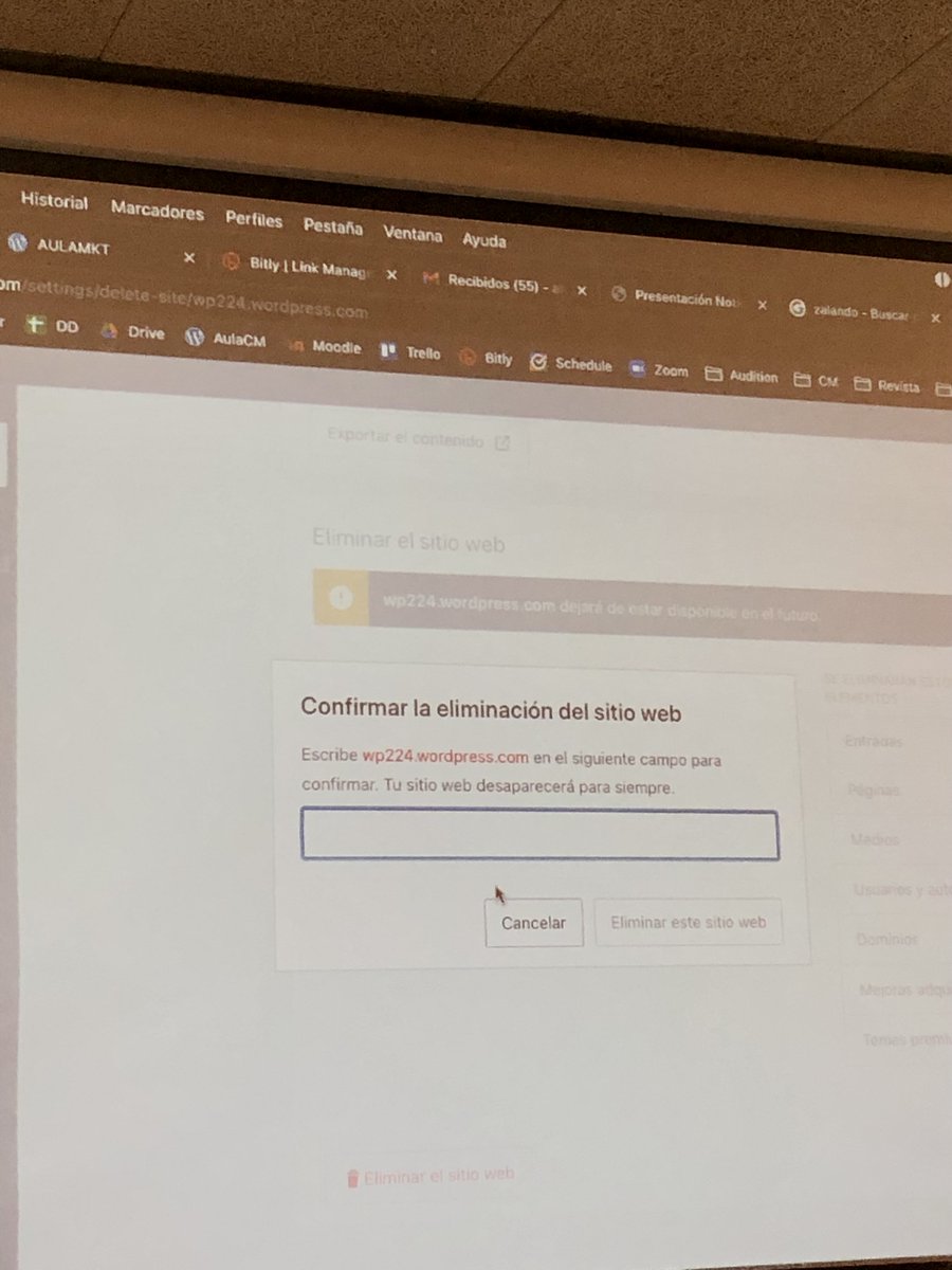 rociomolinerog's tweet photo. ⚠️CUIDADO ⚠️
¿Realmente quieres borrar tu sitio web?
Wordpress te da 3⃣ oportunidades, así que asegúrate antes de hacerlo
@abuenocm nos ha avisado #Clase7 @aulaCM https://t.co/nVK3HzFyPz