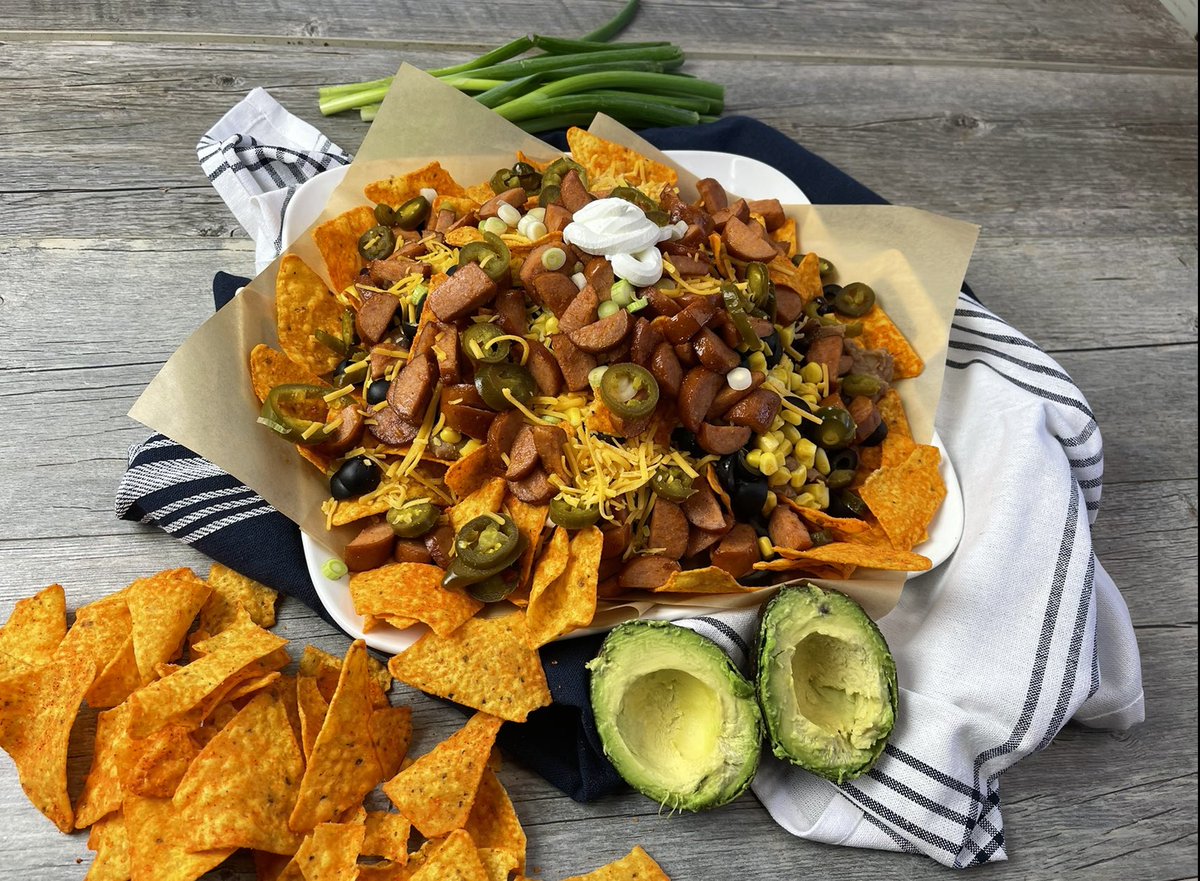QCSausage's tweet photo. Ready for the weekend!ππ
#fridaymorning #gobearcats #gobengals #gofccincinnati #tailgating #nachos #craftsausages #cincinnati https://t.co/v5fQOT9rtJ