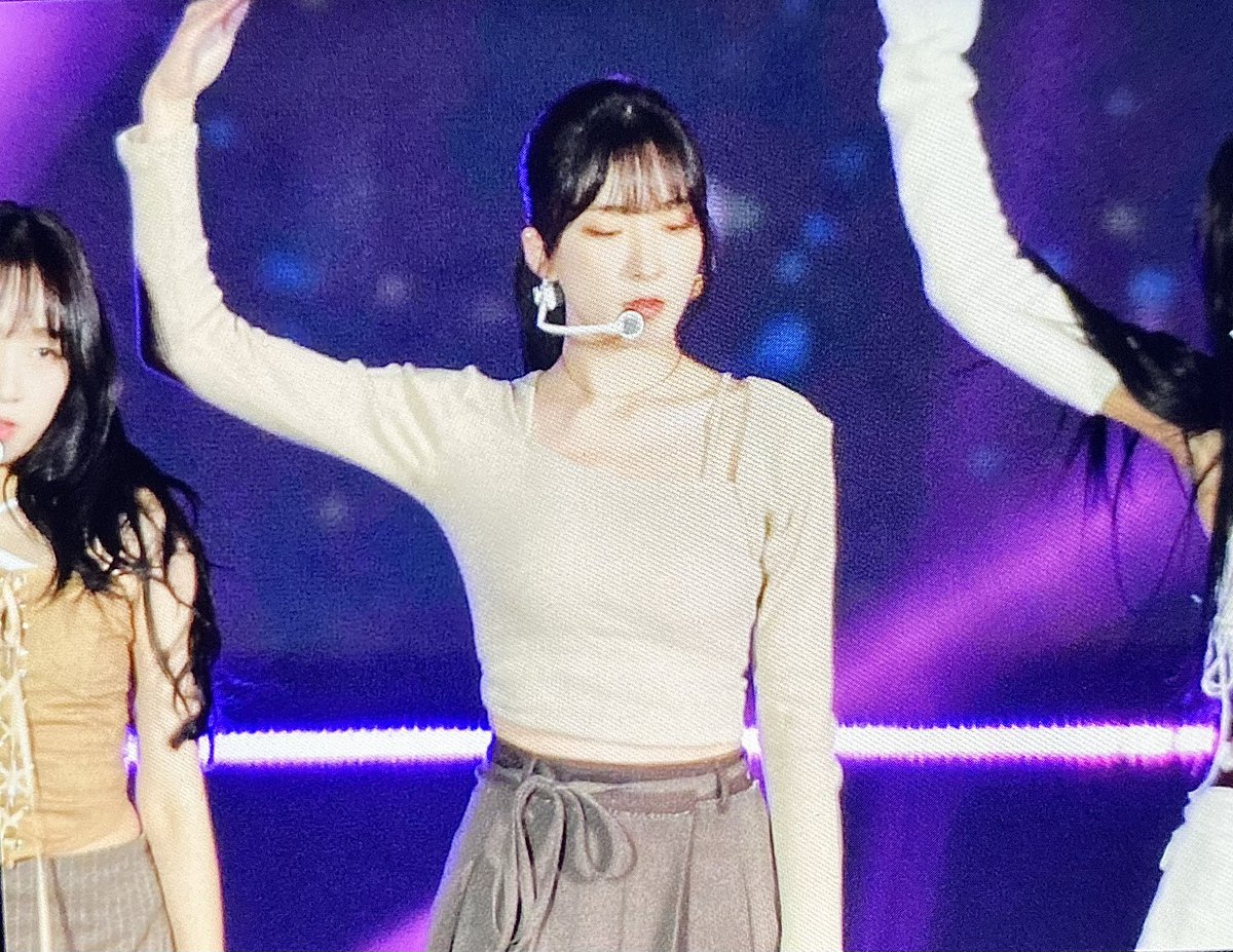 seoro_seoru's tweet photo. 221007 preview

#은서 #EUNSEO #우주소녀  #WJSN https://t.co/WEQK2zxBis