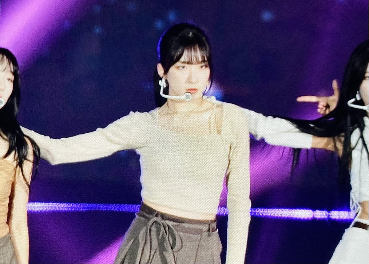 seoro_seoru's tweet photo. 221007 preview

#은서 #EUNSEO #우주소녀  #WJSN https://t.co/WEQK2zxBis