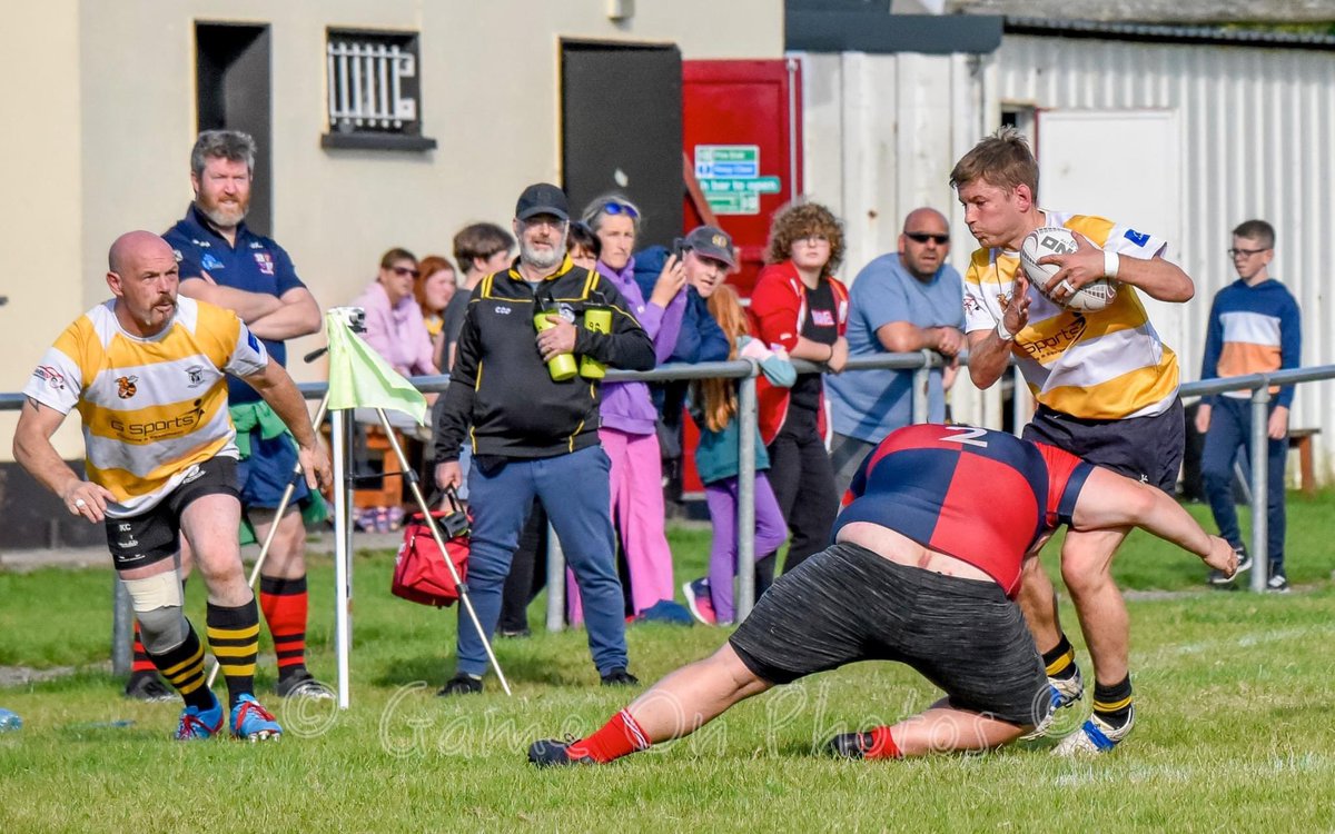 NewbridgeRugby's tweet image. Friday Night Lights!

Our J3 side take on @TullamoreRFC tonight in their first home league game of the season. Kick off in Rosetown at 8pm. All support appreciated as always. Bar open and fire will be on. 🖤💛