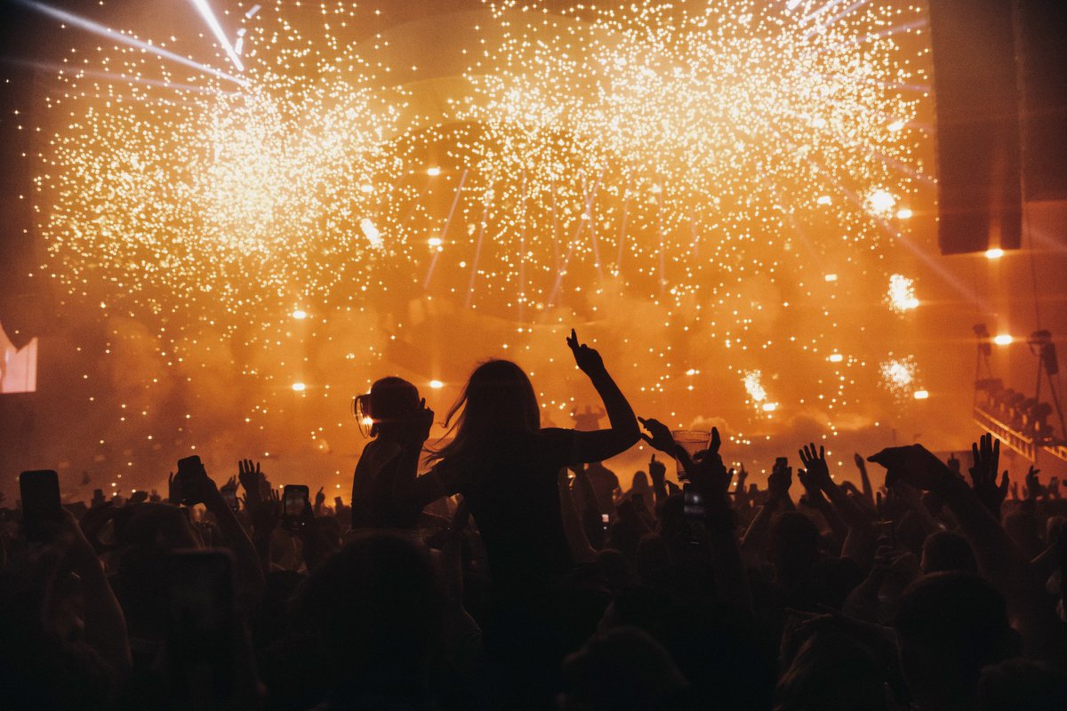 Steve Angello tweet media