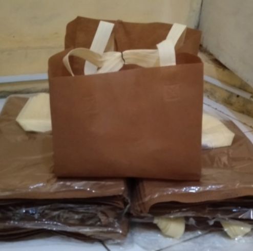 akang_De's tweet image. Goodie bag kotak ukuran 18x18 atau 20x20. Tersedia macam2 warna. Produk pabrik, dipress.

#taskain #promosi #marketing