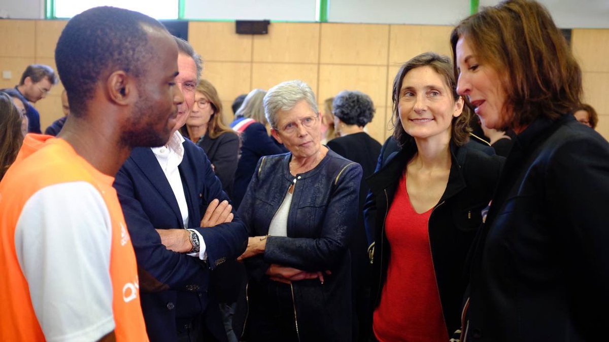 Les entreprises peuvent nous aider à  mettre le sport et les sportifs au cœur de la société, tout en faisant rayonner leurs valeurs. <a href="/lorealfrance/">L’Oréal Groupe en France</a> le montre, en soutenant 10 athlètes paralympiques en vue des Jeux de #Paris2024, autour d’un message d’inclusion et de diversité 👍