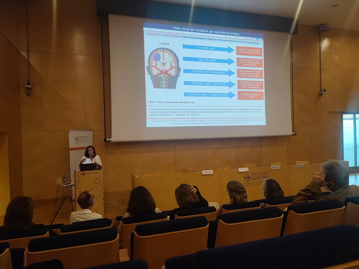 Importància de mirar la Lp(a) per estimar millor el risc cardiovascular. 
Tenir la Lp(a) alta incrementa molt el risc CV. #22XULA. <a href="/xulacatalunya/">Xarxa d'Unitats de Lípids i Arterioesclerosi CAT</a> 
🔬♥️🍉🔬
........
<a href="/murquizupadilla/">Maria Urquizu</a> <a href="/xgmoll/">Xavier Garcia-Moll</a> <a href="/iaiols/">Angels Pedragosa</a> 
<a href="/unainternista/">Meritxell Royuela Juncadella</a> <a href="/carolguerrerobu/">Carol</a>