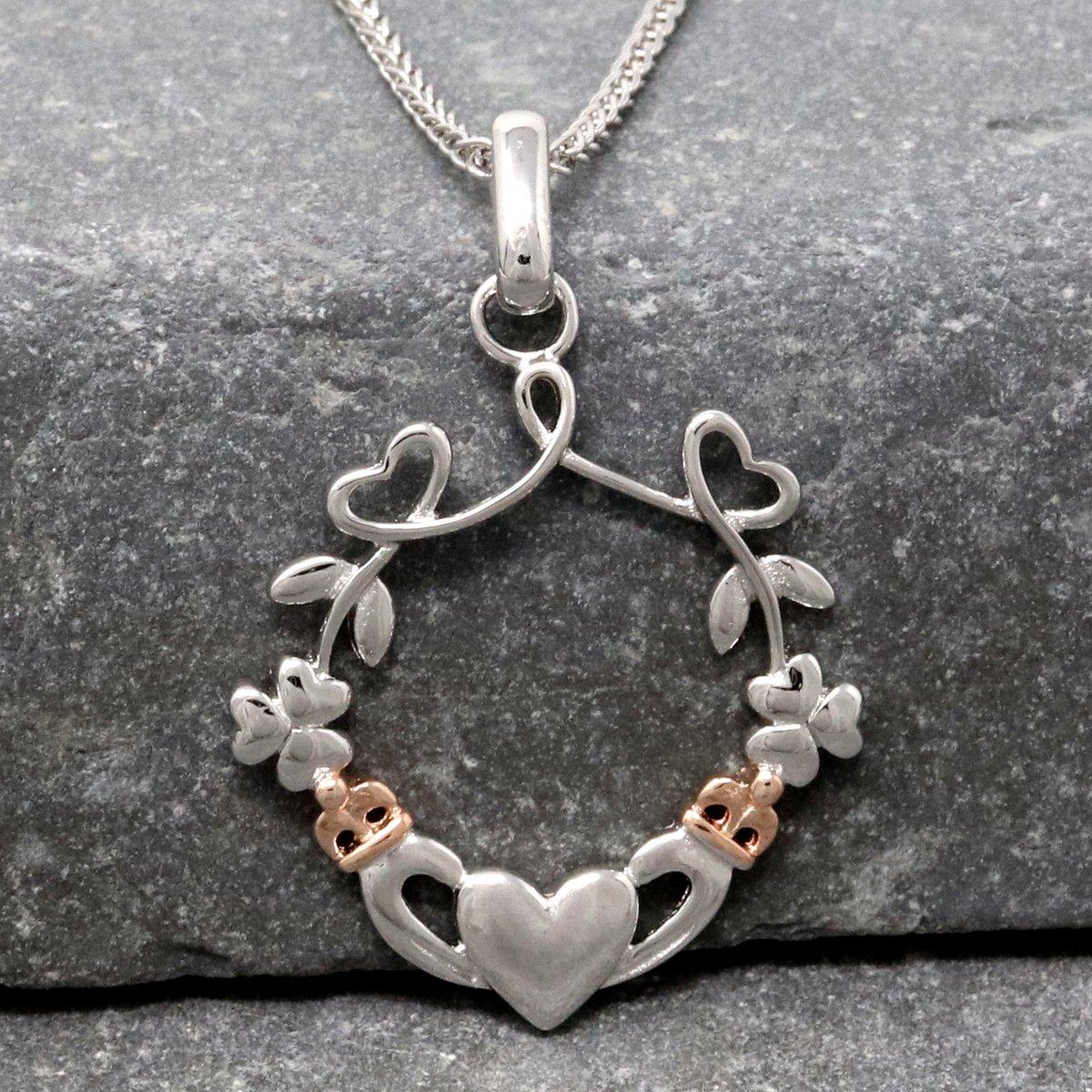 IrishRings's tweet photo. Irish Heart, Shamrock &amp; Claddagh Pendant #irishjewelry #celticjewelry #madeinireland #shamrock #claddagh Buy at https://t.co/Lp5SL88Hul https://t.co/lmOw1SzrDB
