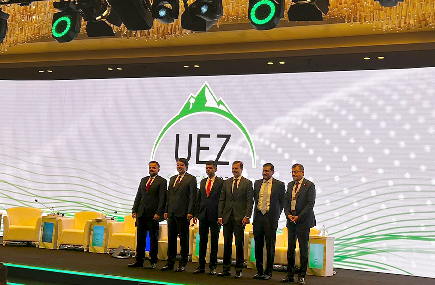 AzFacemark's tweet photo. "Uludağ Ekonomi Zirvesi" (UEZ2022) başladı!

Türkiyənin aparıcı tədbirlərindən biri olan "Uludağ Ekonomi Zirvesi" (UEZ) başladı! 
UEZ2022 zamanı I panel spikerlərindən seçilmiş fikirləri təqdim edirik.

Ətraflı: https://t.co/tHa2ai1Xrp https://t.co/5aHJKZyjkK