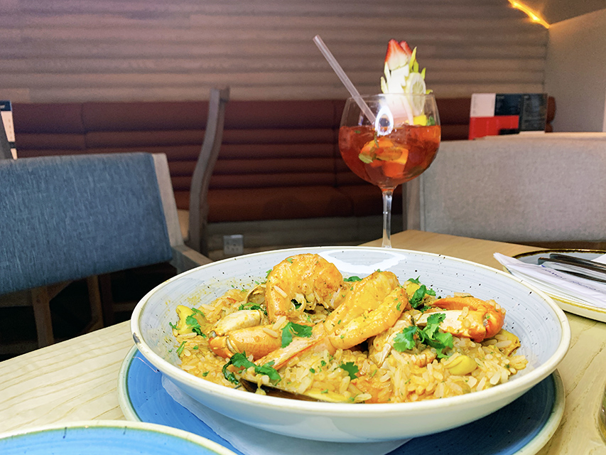 InnovativeZA's tweet photo. Nossa Casa is serving up amazing traditional Portuguese dishes!
#restaurantreviews #restaurantreviewer #portuguesefood #portuguesefoodfanatics #portuguesefoodgod #portuguesefoodie #food #foodporn #foodie #foodblogger #foodpics #foodphotography #foodlover #foodies #foodblog https://t.co/dL2mrpMfGZ