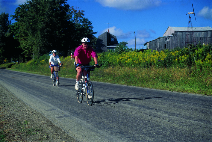 What makes you smile for #WorldSmileDay? #OptOutside and smile as you pass others by.  When you smile, you make someone else smile and brighten up their day. 
#HikeCHQ #QualityOfLifeMatter #ChautauquaCounty