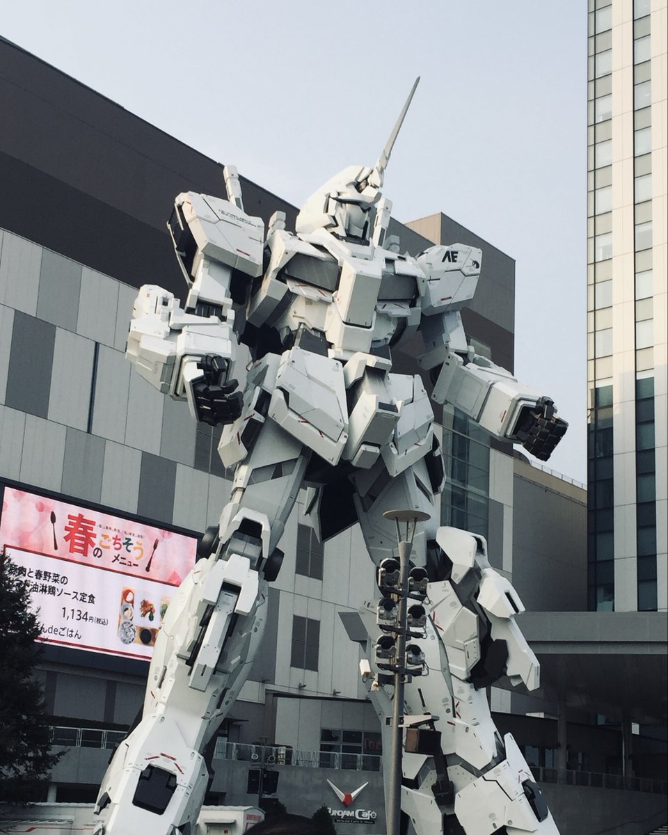 IOJjapantravel's tweet photo. You may have seen him on TV, but in Odaiba, you can meet him for real. Gundam, here in the Unicorn version, also turns into the Destroyers. 
Which one do you prefer? 
#gundam #odaiba #odaibatokyo #visitjapan #insideoutjapan https://t.co/OtMXT6Ji9x