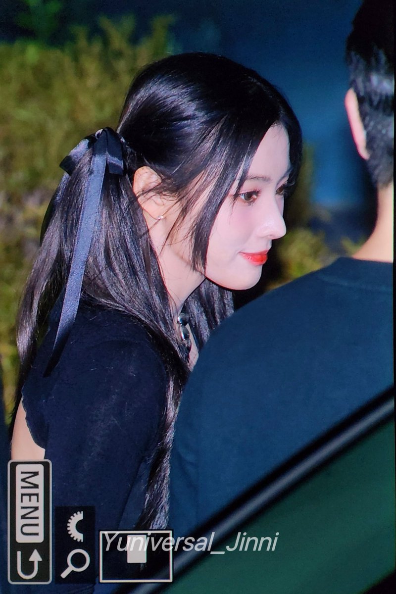 Yuniversal_J's tweet photo. 221007 이 네트워크...🥺

#엔믹스 #지니 #NMIXX #JINNI https://t.co/jAedXPSCq8