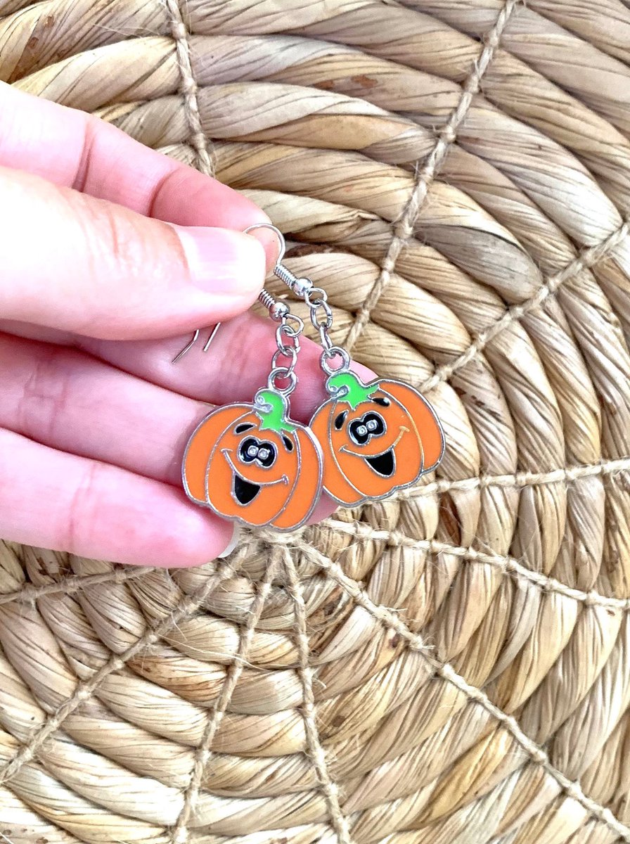 #Kaybejeweled #etsy shop: Halloween Pumpkin Earrings - Whimsical Jewelry - Jack O' Lantern - Orange Halloween Earrings etsy.com/KayBejeweled/l… #pumpkinearrings #Halloweenearrings #Halloweenjewelry #whimsicalearrings #jackolantern #Kaybejeweled