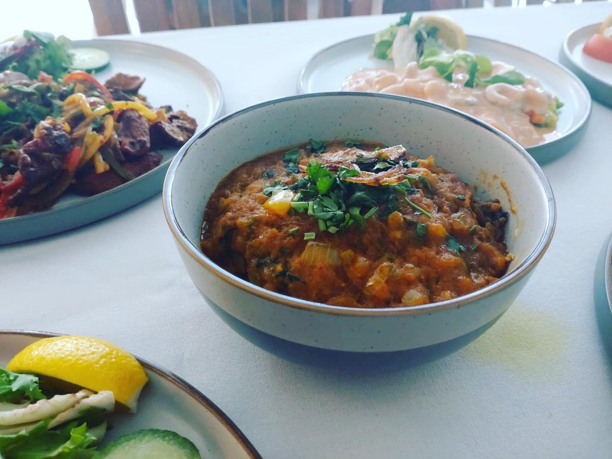 thefarncombe's tweet photo. It’s #NationalCurryWeek !
A warm welcome awaits from the friendly team at #FarncombeTandoori

You can also book your table and order your takeaways via our new website! 

https://t.co/6F4XuVFKoD
01483419388

#gu7 #farncombe #godalming #surrey #indianfood https://t.co/vSbLic7Ym2