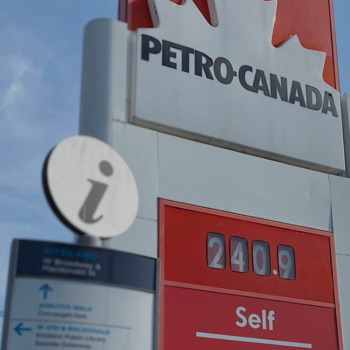 PierrePoilievre's tweet photo. The Liberal-NDP #CostlyCoalition wants you to pay higher gas prices like this.

They're going to #TripleTripleTriple the carbon tax so it becomes more expensive to fill your tank, feed your family &amp; heat your home.

Sign to say NO to more tax hikes: https://t.co/Ocgd1yKBHU https://t.co/aCHyKzaaQM