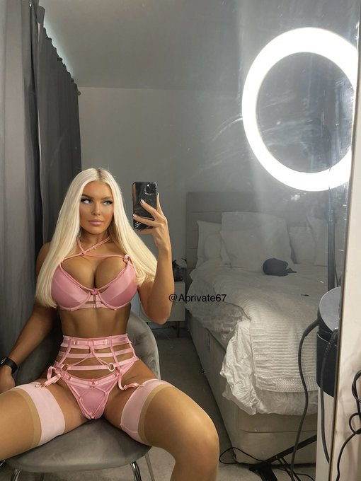 1 pic. THANK YOU FOR 200k ? 30% off my site for celebration ?? https://t.co/mzuIrmCYsf
