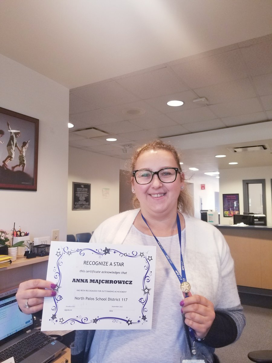 ErendiraEvers's tweet photo. Our district has recognize a star!
Anna You are an amazing person and happy to work with you! Thank you for all the amazing things you do! #npd117 #stars #Parentliaison #Polish https://t.co/H59Yq0mEdZ