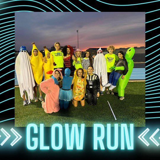 ChinaSpringXC's tweet photo. XC knows how to work hard AND play hard.  Last team workout before District! #itstradition #xc #longdistance #GoCougs https://t.co/FreCODhTho