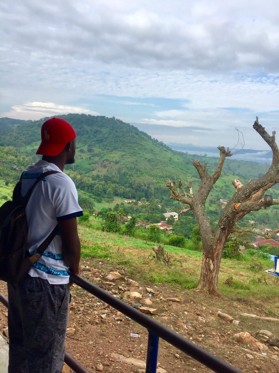 dostonepiessou's tweet photo. Au bled dans les 7 collines à Atakpamé https://t.co/Ro2KY4pnBb