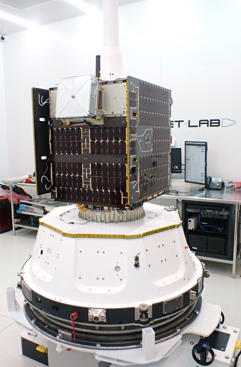 manumazzanti's tweet photo. El lanzamiento No. 31 de @RocketLab será a la 1:09 pm ET / 5:09pm UTC desde su plataforma LC-1, en NZ.
Es una misión dedicada y se llama “It Argos Up From Here”. Pondrá en órbita al satélite de @GeneralAtomics #Argos4 en colaboración con @NOAA
Vivo:
https://t.co/nnoNvmdg9g https://t.co/SkpPjBE9qi
