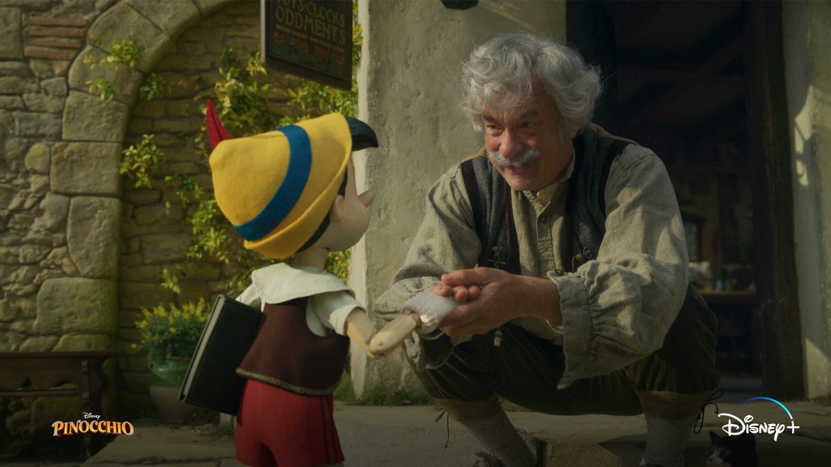 DisneyPinocchio tweet media