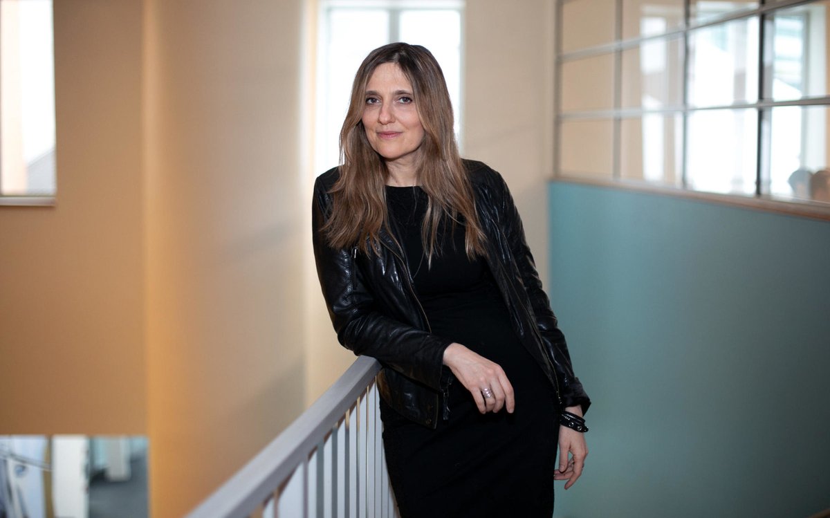 2014: MIT professor Regina Barzilay is diagnosed w/#breastcancer.

2017: she develops a ML model that could have diagnosed her cancer years earlier.

2020: she wins AAAI's $1m award for her work.

More: bit.ly/Barzilay1m

#BreastCancerAwarenessMonth #BreastCancerSurvivor
