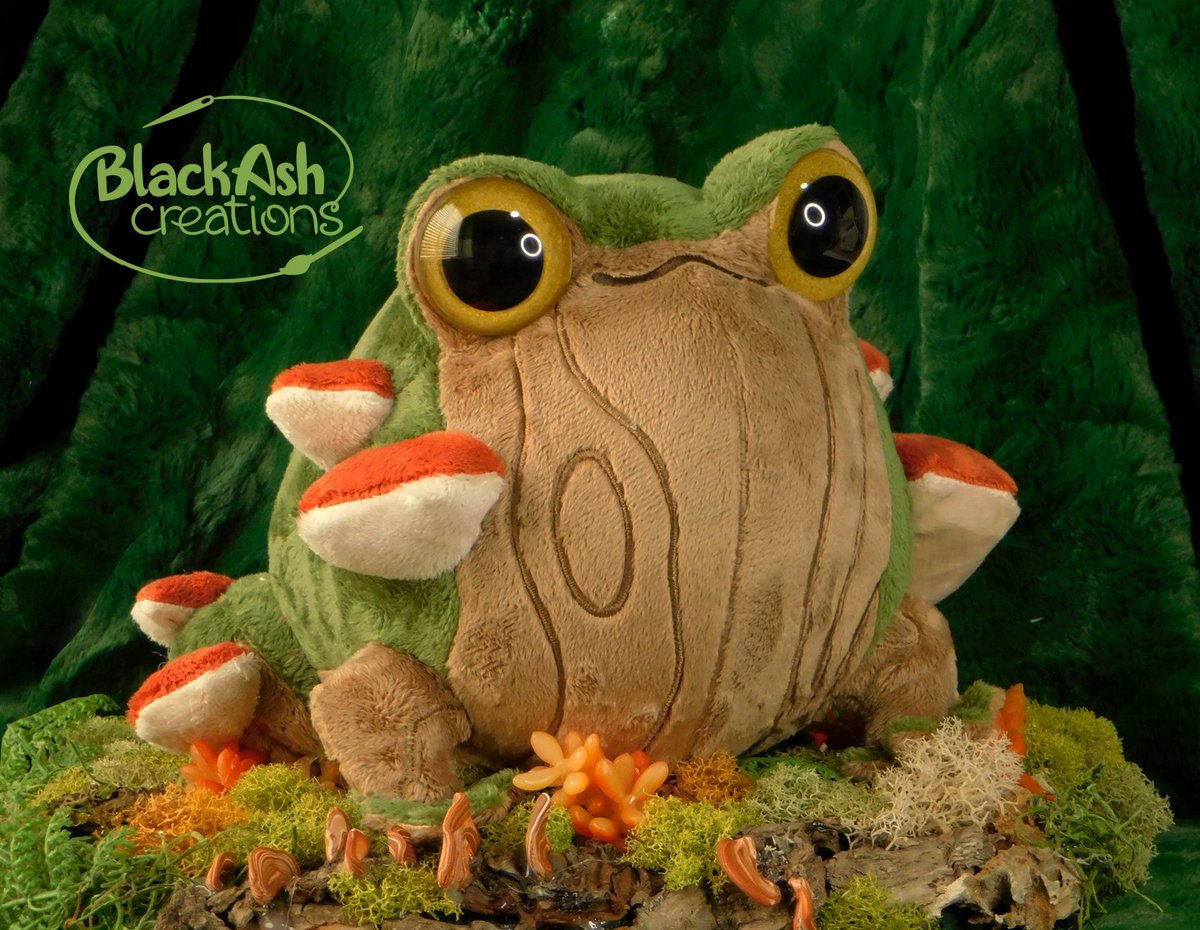 Ashinthepan's tweet photo. Day 7: Mossy Log #froggyfall I've been calling him Mossimo https://t.co/Mj7pBdPttS