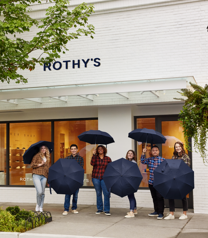 Our newest store in Seattle is officially open—and we’ll be there rain or shine. ☔ 📍2637 NE 46th St Seattle, WA 98105 rothys.co/Stores