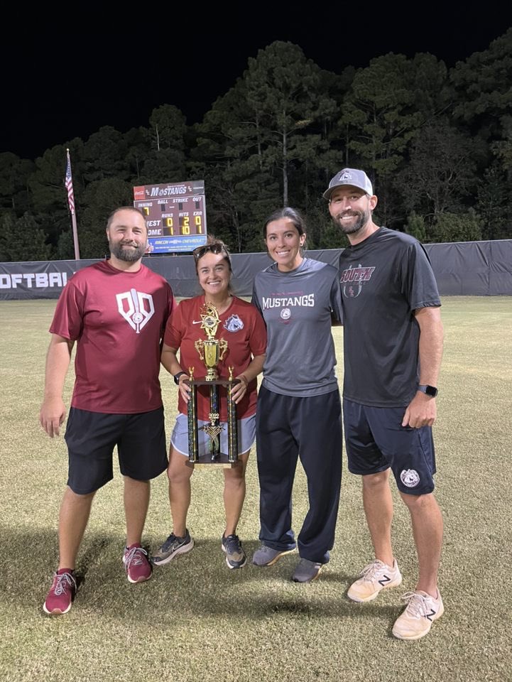 coachnewland22's tweet photo. Congrats to Coach K, the hype woman, Coach Oz, the pitch calling wizard, and Coach Hart the hitting guru. Much deserved for all three of you guys! @SEHS_Athletics https://t.co/4vcoEeanX3