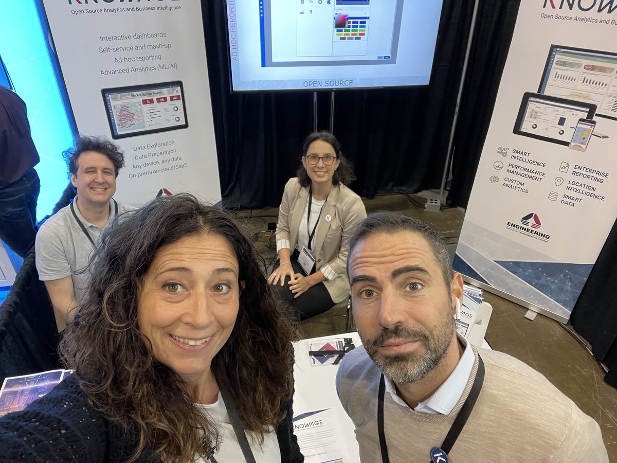 gcazzin's tweet photo. Life at the booth with our great @EngUSA colleagues ! #BDAIT22 #LifeatEngineering #dataviz https://t.co/LaSeZ14LMe