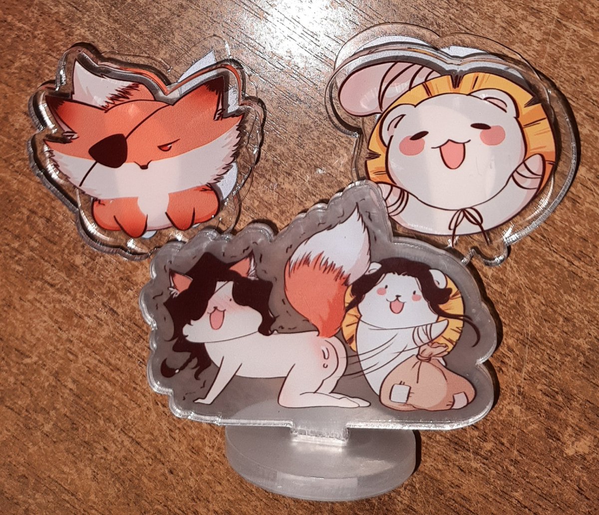 Earendil1990's tweet image. After all this time?  
Always.
It was looooong way for this parcel. 

Thank You @xiaomengmeng169 it's SOOOOOO pretty and funny merch xD

#TianGuanCiFu #hualian