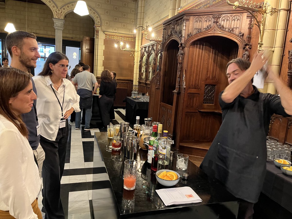 RuiMoreira_UL's tweet photo. With the⁩ doctoral candidates Carmen and Oliviero, and with ⁦⁦@SantosMMM_MChem⁩ at the first ⁦@ProOnco⁩ consortium meeting. A thorough selection process but also nice moments for networking. https://t.co/wcO4g7m2Jj