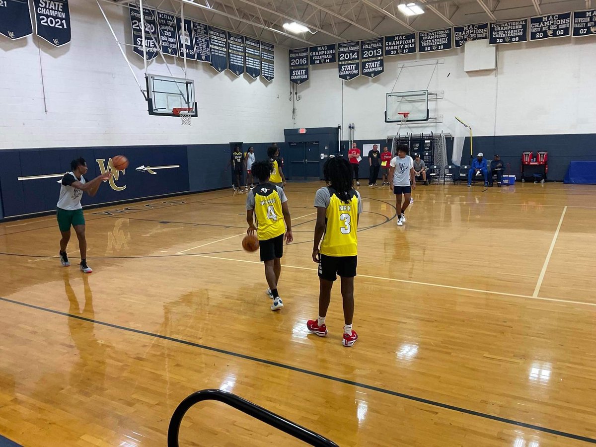 legends_yc's tweet photo. York County Legends Combine 2022
Thank you coker, Newberry, North Greenville, Allen , Malone , Cleveland community and Belmont Abbey and the high school players for coming! Also thank you Coach Addie and WCCS for allowing us to use the gym for the event! @legends_yc https://t.co/MvYmcjVoBd