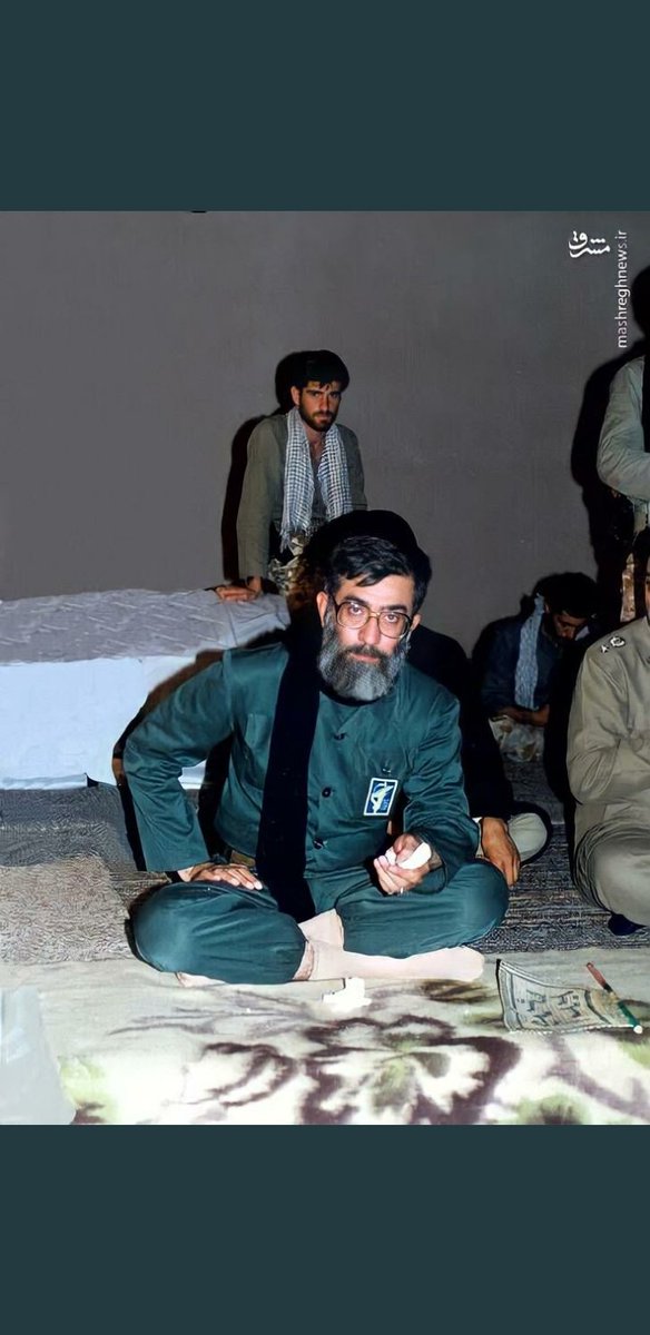 erfan__19's tweet photo. @rezvaneh20203 مه بهش میگیم تیام=چشام
                #لبیک_یا_خامنه_ای https://t.co/ecDobyISVO