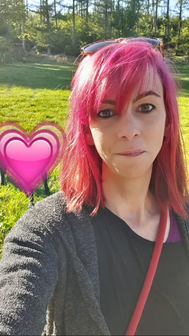 New #haircolor 😁 im in love with #pink❤  Ready for some new Videos? 😏 #onlyfansgirl https://t.co/ln7<a href="/tag/haircolor"class="tags">#haircolor</a><a href="/tag/pink"class="tags">#pink</a><a href="/tag/onlyfansgirl"class="tags"><span>#onlyfansgirl</span></a>