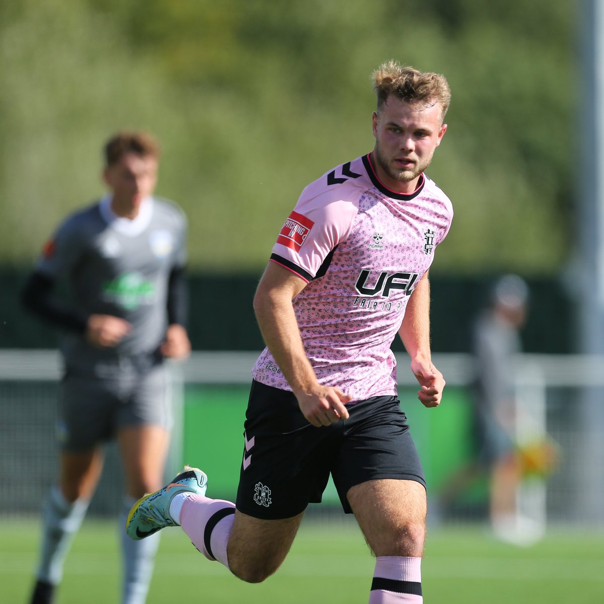 hashtagutd's tweet image. 🚨 WELCOME (officially) to @olly_miles89 👊

Our new striker joined ahead of last Saturday’s friendly and…

🎥well, find out what he did here:
youtu.be/LeePNgyJBMQ

👉 INTERVIEW:
hashtagunited.co.uk/miles-signs/