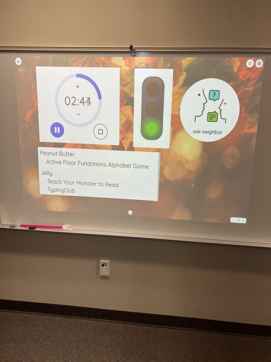 We LOVE the way @Classroomscreen keeps us organized and on task in Tech Class! And we love incorporating @Active_Floor with @TeachMonsters and @typingclub for a fun filled rotation day! @tollgateelemen1 @MrsLomonico #PLSDproud