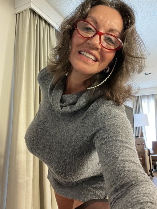 The state of Washington is so blue that I&rsquo;m going to turn purple before I go home! https://t.co/USCf