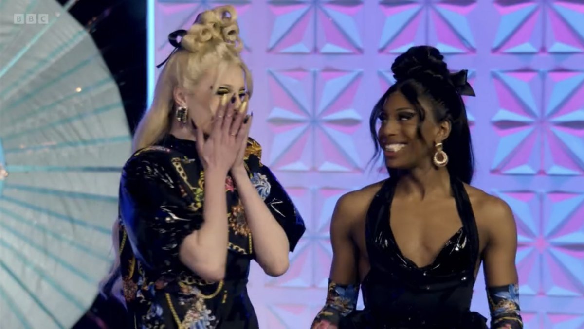 putasinghonit's tweet photo. Diana Vickers and Alexandra Burke on X Factor (2008) 🥰 https://t.co/dNiCxQ22dm
