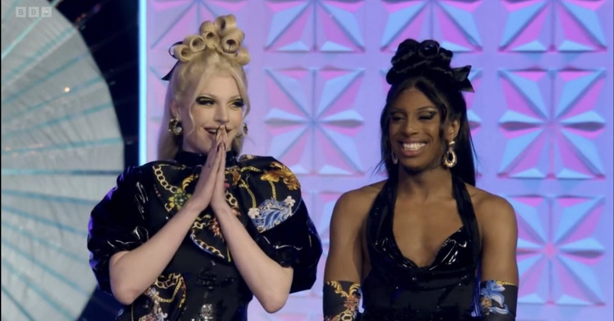 putasinghonit's tweet photo. Diana Vickers and Alexandra Burke on X Factor (2008) 🥰 https://t.co/dNiCxQ22dm