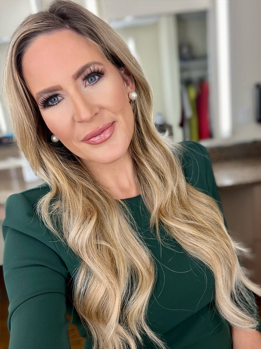 GenevieveonTV's tweet photo. 4,180 ‘bonus days’
11 years worth of life that I almost missed.
11 years ago I was on a ventilator after a suicide attempt.
So when you see us all wearing green on @wsoctv today, spotlighting mental health, its not just a box to check… it’s personal.
I’ve been there, I see you💚 https://t.co/5HlZ3q2IiZ