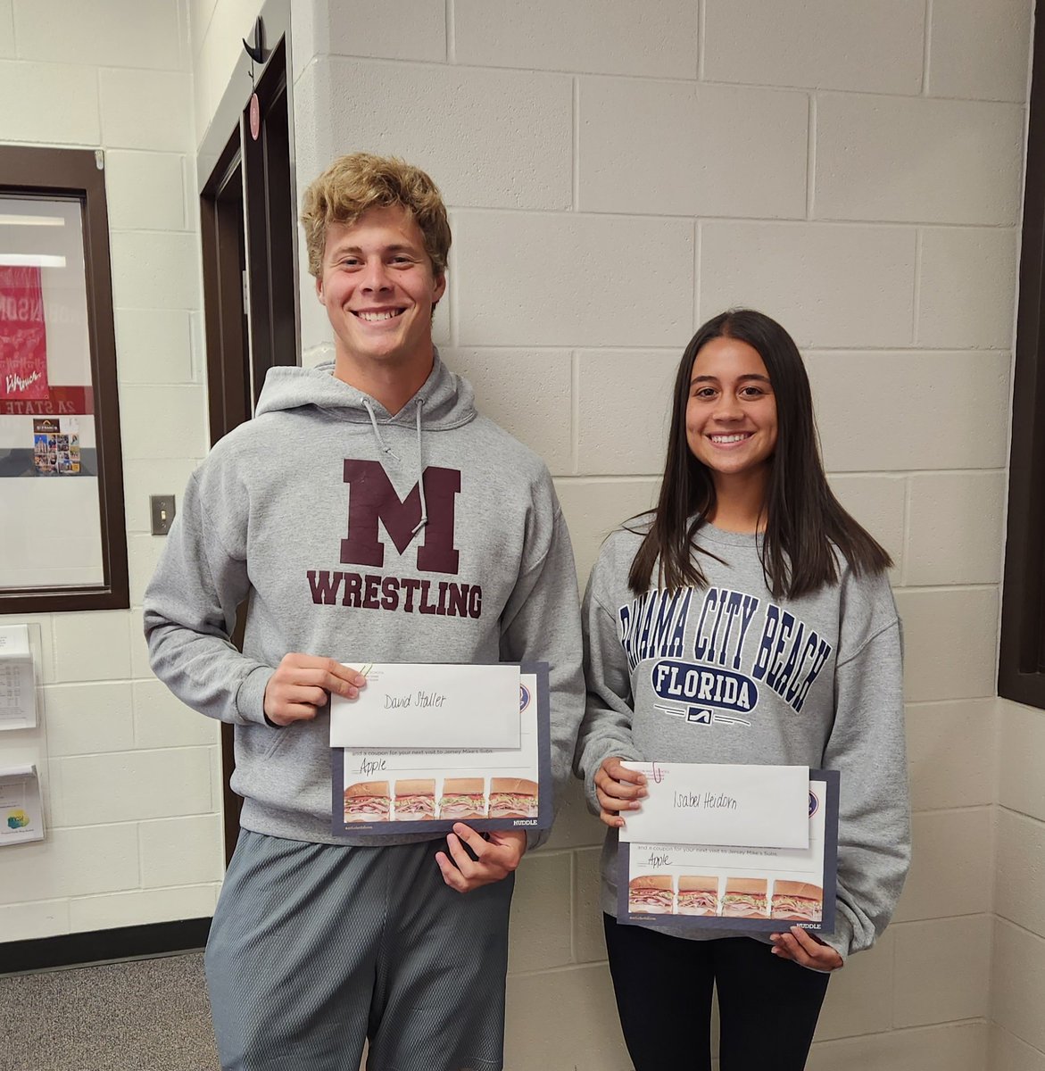 Tara Apple tweet media