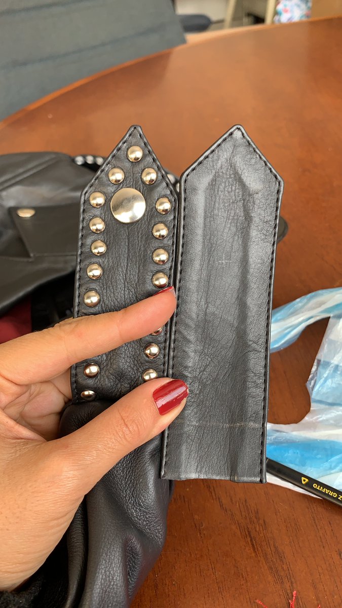 LiTTLERAMONAS's tweet photo. GARMENTS LIVE LONGER, WE CARE! 💥 Our pieces are made inspired in our past, made with a careful process, every stitch was planned out.  
.
.
.
¡LO IMPORTANTE PARA LR! ⚡
Nuestras piezas están inspiradas en nuestro pasado y están hechas con un proceso cuidadoso. https://t.co/PtuVMmGbpd