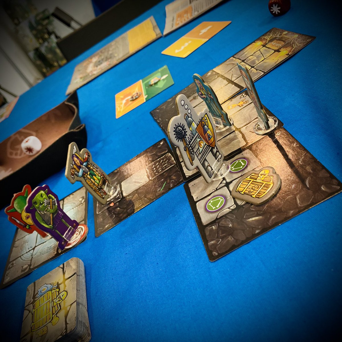 Played a game of <a href="/CoraQuest/">CoraQuest</a>, an adorable little dungeon crawler for kids by Dan Hughes and his daughter Cora. Charming presentation, smart mechanisms and great sense of humor. (#SPIEL22 bonus: introduction by the designer 🙃)