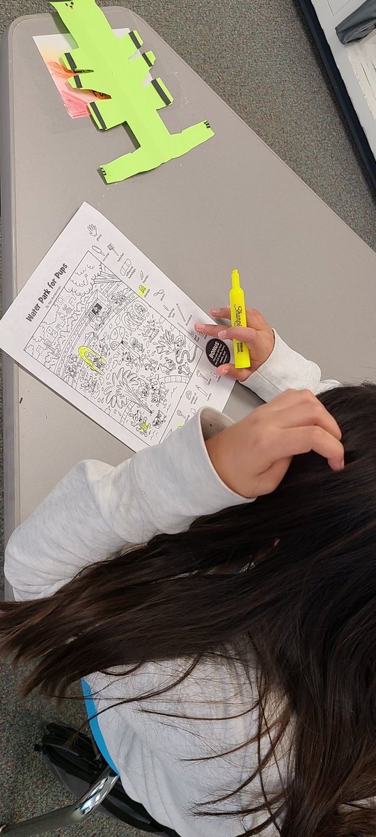 HeatherLiputVV's tweet photo. #hocuspocuseverybodyfocus #enjoytheview The class is focused on finding the hidden pictures. @HeatherLiputVV @VV_Voyagers https://t.co/59QGhIT4UI