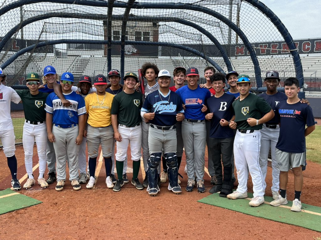 Manvel Baseball on Twitter "Separate teams in the summer,family in the