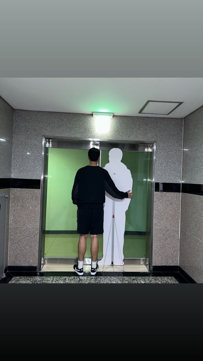 supia1028's tweet photo. 20221007 서함 인스스 https://t.co/zzoR8GsZeZ