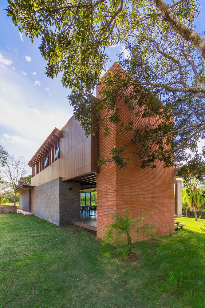 SerArqui's tweet photo. Casa de campo Quinta Quebracho
Arquitectos. BAC Arquitectura ( https://t.co/qVOa1PaGbV )
Ubicación. SANTA CRUZ DE LA SIERRA, BOLIVIA
Área. 230.00m²

@SerArqui 
https://t.co/flME1MgFVb
#SerArq https://t.co/tkYg2aAeE0
#arquitectura #proyectos #construccion #architecture https://t.co/7i4gma3OFN