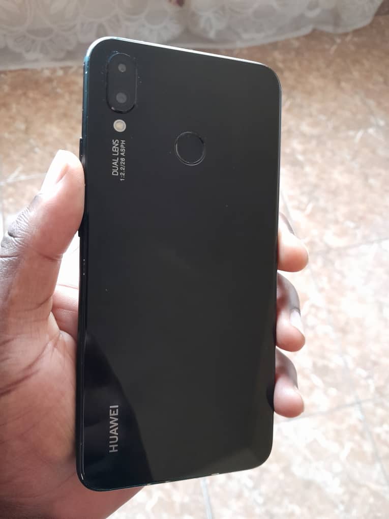 Kabza71's tweet photo. @DJTira #HUAWEInova10Series #bathi this is the 1 and only dj Tira bathi makoya bearings, bathi ayeyeye, bathi ashuuuu #chikichikicha azishe ezase qedela wena #malome @DJTira https://t.co/m3wHnYSsy0