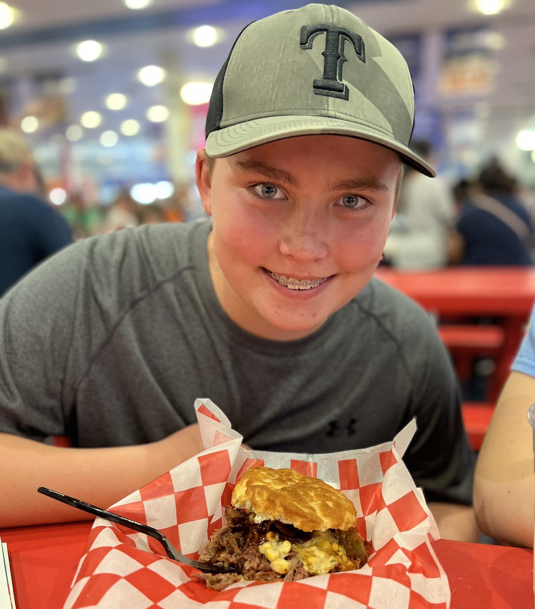 waynealarson's tweet photo. @StateFairOfTX food and foolishness https://t.co/wbNNai2xjK