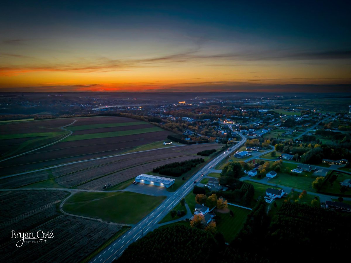 Sunset from my front yard.

#sunset <a href="/DJIGlobal/">DJI</a>